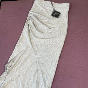 NWT - Small Zaful Gray scrunch skirt - open slit